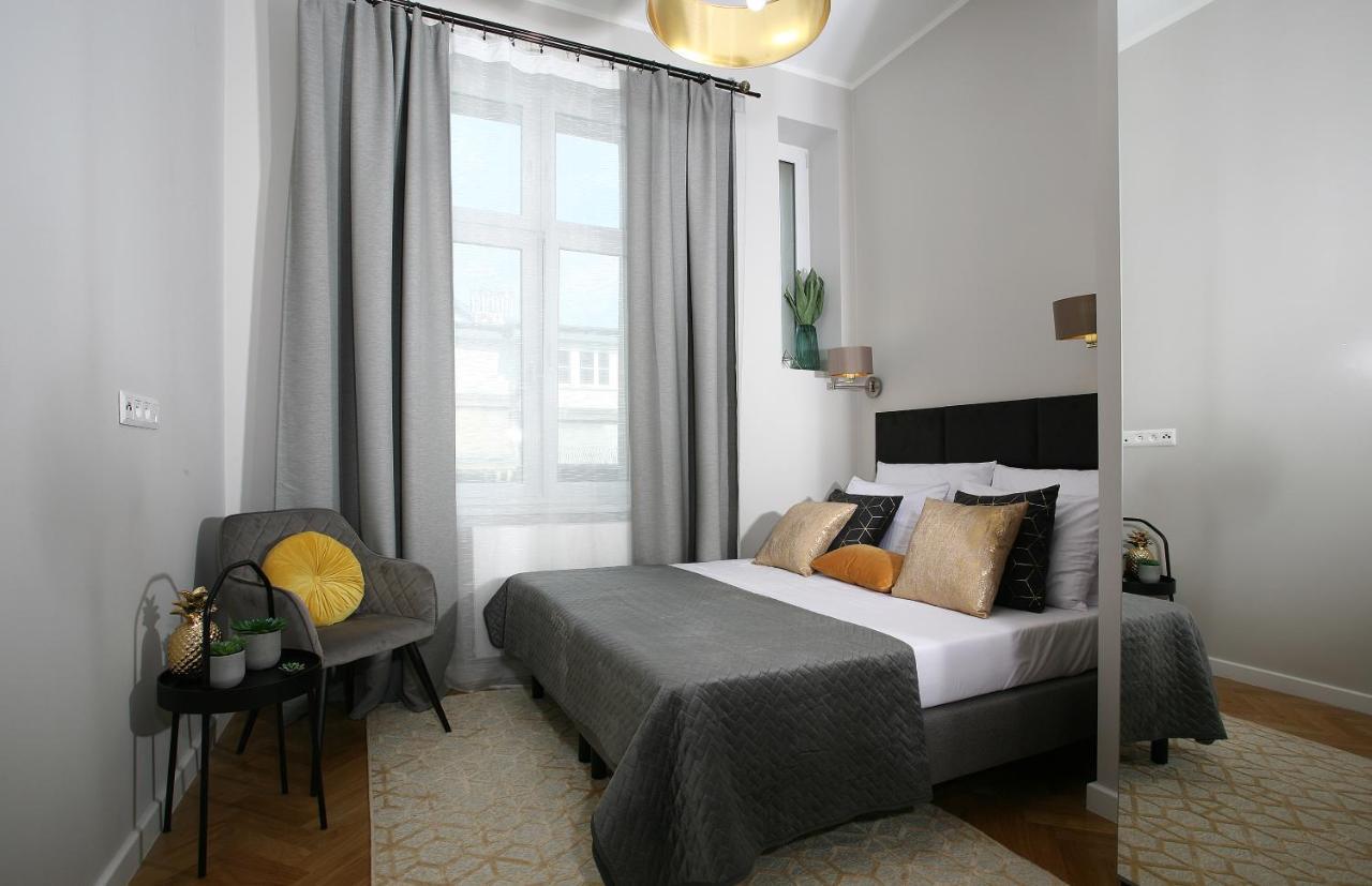Gem Apartment By Castle Krakau Buitenkant foto