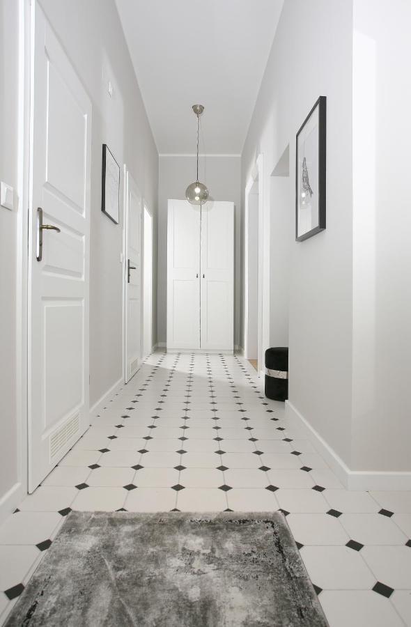 Gem Apartment By Castle Krakau Buitenkant foto
