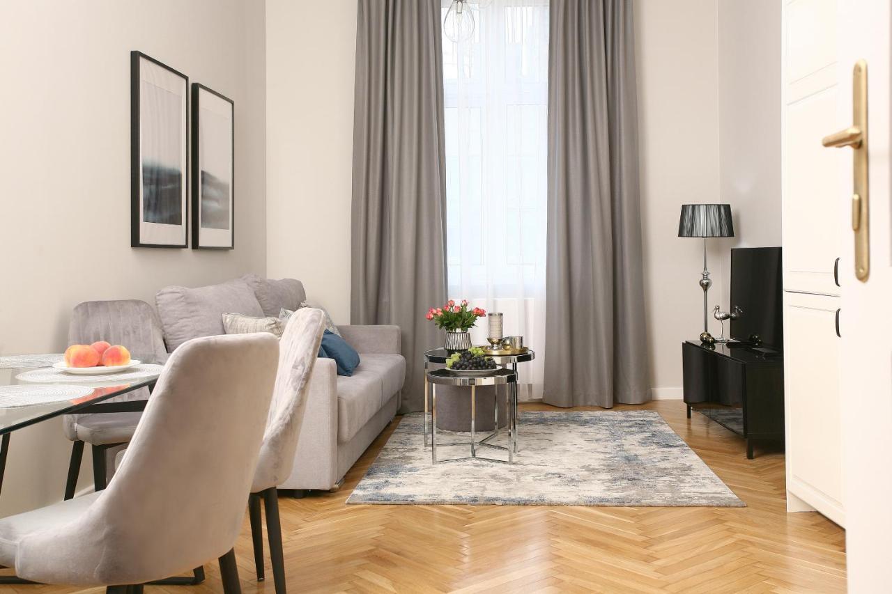 Gem Apartment By Castle Krakau Buitenkant foto